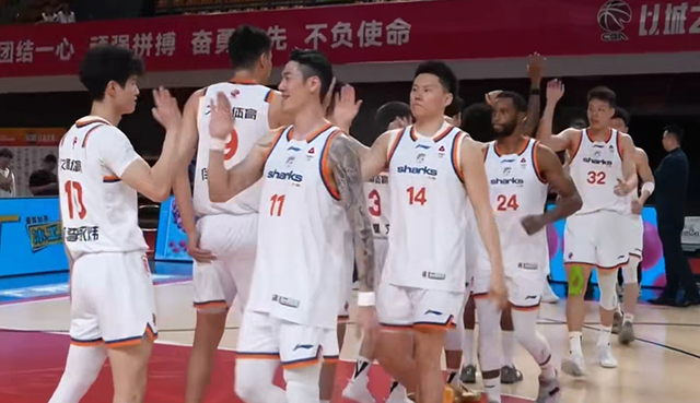 B体育-CBA常规赛落幕！福建双杀广东 四川42连败 宁波助攻广州进季后赛